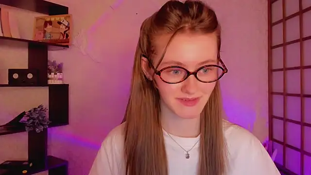 KateCuddle online show from 23, 1, 2025