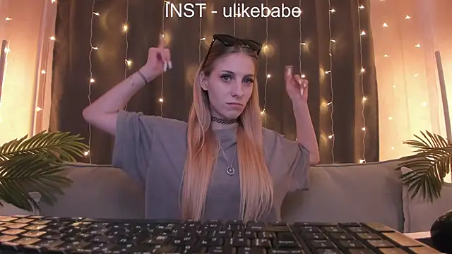 Snapshot of Anna_Fink chatting on 20, 3, 2025 Anna Fink online show from 20, 3, 2025