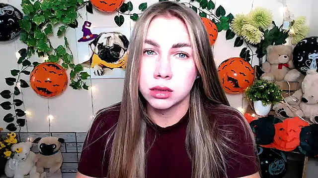 Sport Tall Doll online show from 31, 10, 2025