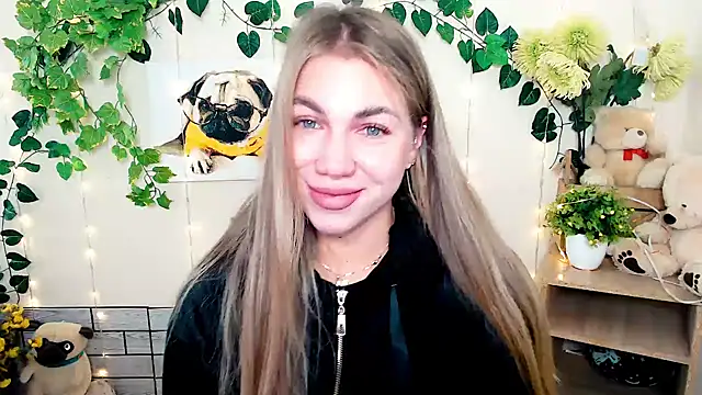 Sport Tall Doll online show from 13, 11, 2025