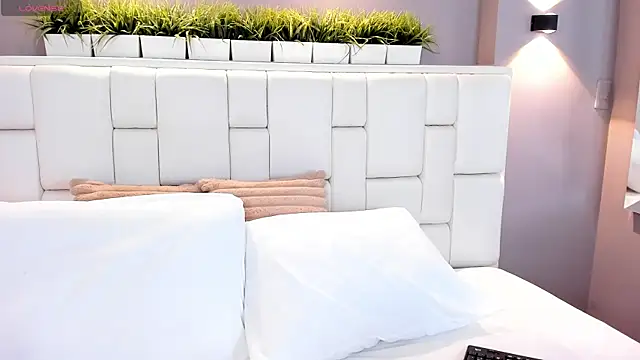 Snapshot of ValeriaGarcia chatting on 28, 2, 2025 ValeriaGarcia online show from 28, 2, 2025