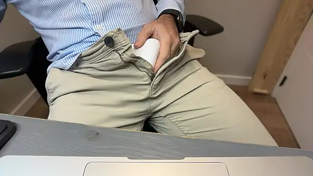 Snapshot of rickyi2023 chatting on 10, 11, 2025 rickyi2023 online show from 10, 11, 2025