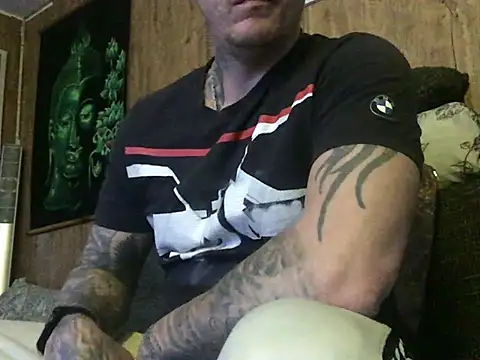 Snapshot of steveindahouse chatting on 17, 3, 2025 steveindahouse online show from 17, 3, 2025