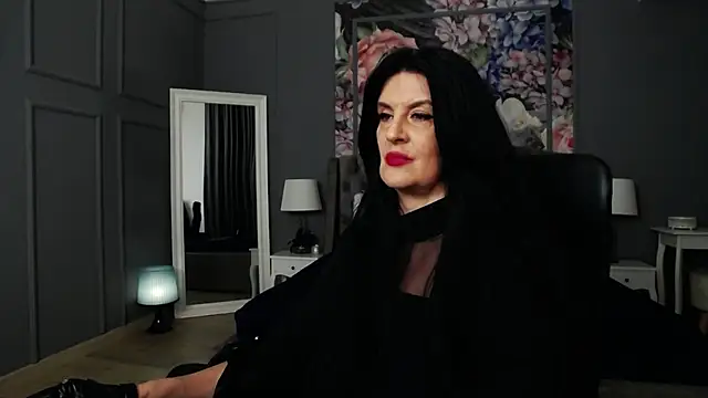 DomMelissaW online show from 6, 3, 2025