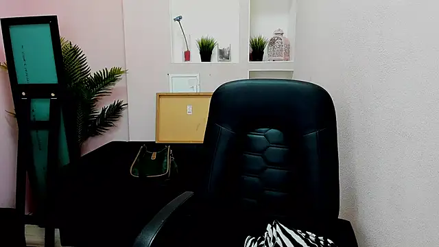 Persephoni online show from 27, 1, 2025