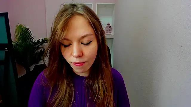 Persephoni online show from 5, 10, 2025