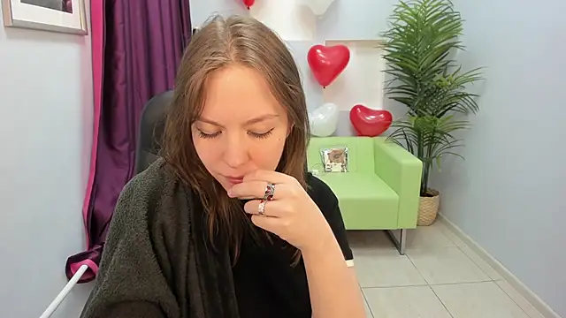 Snapshot of Persephoni chatting on 13, 2, 2026 Persephoni online show from 13, 2, 2026