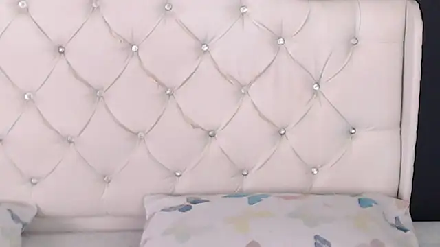 LiaVillalobos online show from 12, 9, 2025