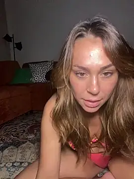 LeaGambit   online show from 9, 10, 2025