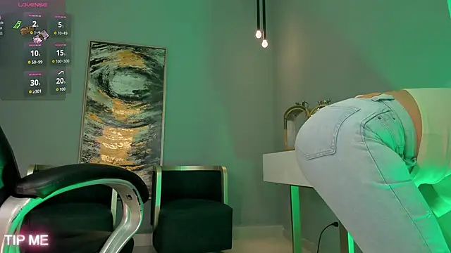 SophieBarnett online show from 6, 2, 2026