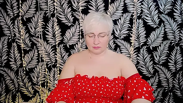 Olivia playful online show from 18, 4, 2026