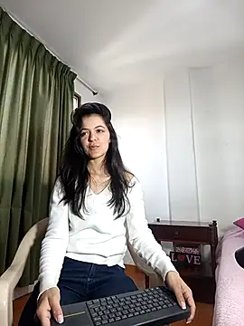 Snapshot of sarasweet_4 chatting on 11, 9, 2025 sarasweet 4 online show from 11, 9, 2025