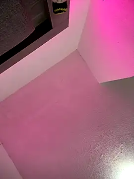 Cherrynoa online show from 4, 12, 2025