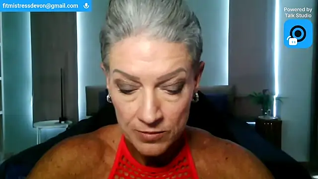 Snapshot of Devon2020 chatting on 6, 6, 2026 Devon2020 online show from 6, 6, 2026