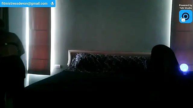 Snapshot of Devon2020 chatting on 19, 7, 2026 Devon2020 online show from 19, 7, 2026