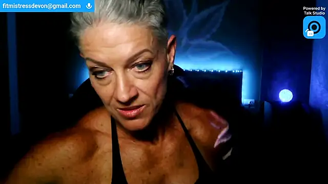 Snapshot of Devon2020 chatting on 28, 7, 2026 Devon2020 online show from 28, 7, 2026