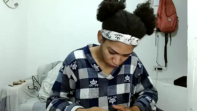 angelamarie1 online show from 1, 11, 2025