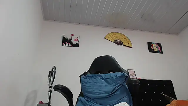 pamelabigcock69 online show from 21, 4, 2026