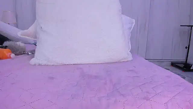 paola rodriguez online show from 13, 2, 2025