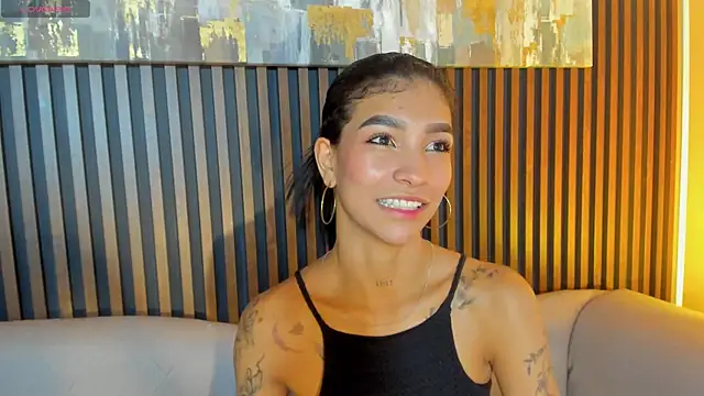 LauraAristizabal online show from 18, 3, 2026