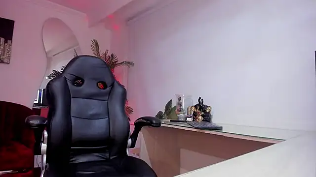 Meghan320 online show from 10, 3, 2026