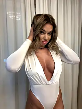 Snapshot of KirstieVegas chatting on 19, 9, 2025 KirstieVegas online show from 19, 9, 2025