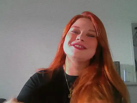 Snapshot of DommeniqueLacan chatting on 24, 9, 2025 DommeniqueLacan online show from 24, 9, 2025