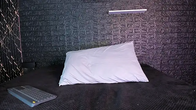 Victoria Badgal  online show from 2, 10, 2025