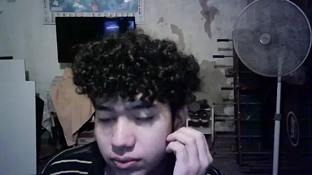 Snapshot of Emv2 chatting on 28, 2, 2026 Emv2 online show from 28, 2, 2026