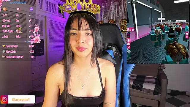 Miss Nicole online show from 1, 1, 2025