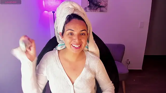 Miss Nicole online show from 30, 5, 2026