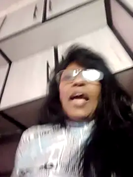 Snapshot of MsAttitude chatting on 9, 7, 2026 MsAttitude online show from 9, 7, 2026