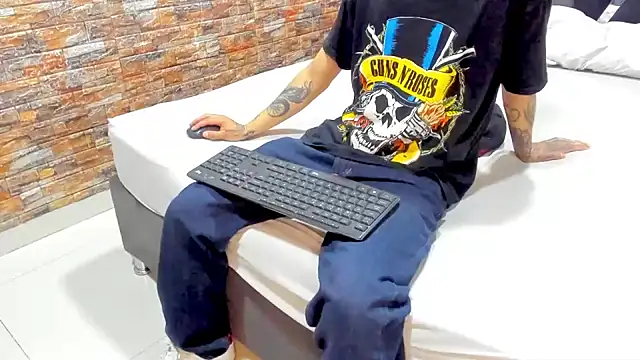 AcidMilo online show from 6, 12, 2024