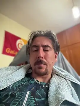 VilainBaris online show from 8, 6, 2026