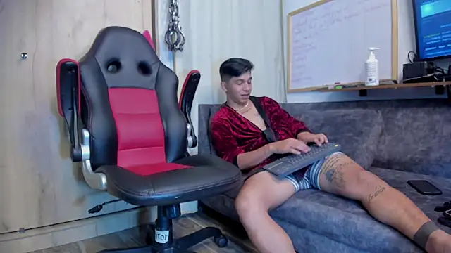 sophieandmarkls online show from 28, 12, 2024