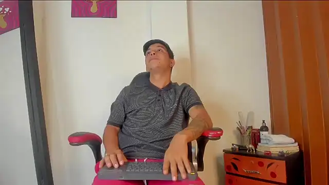 sophieandmarkls online show from 12, 3, 2025