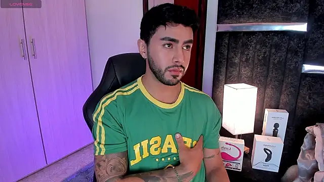 ItsMeEros online show from 5, 2, 2025