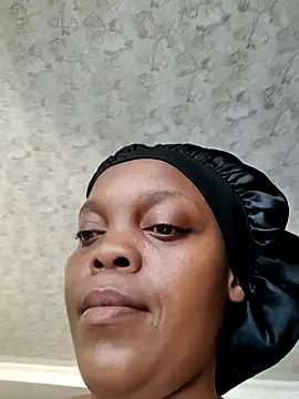 Snapshot of EbonyBuu chatting on 5, 2, 2026 EbonyBuu online show from 5, 2, 2026