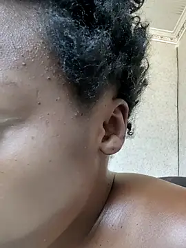 Snapshot of EbonyBuu chatting on 9, 2, 2026 EbonyBuu online show from 9, 2, 2026