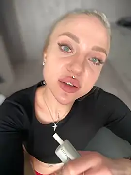 pinkstar  online show from 6, 3, 2025