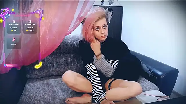 Littlepinkcat online show from 19, 9, 2025