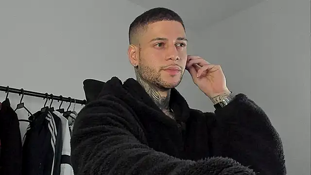  jamesleandros1 online show from 16, 10, 2025