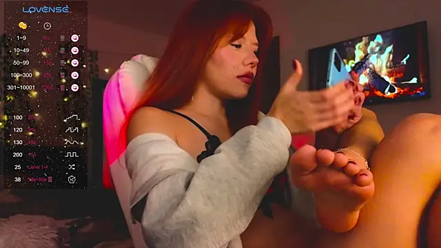 Snapshot of Juliette_Sunshine chatting on 2, 2, 2025 Juliette Sunshine online show from 2, 2, 2025