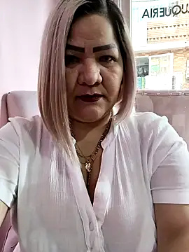 Snapshot of Dalessa_Bigtits chatting on 24, 4, 2026 Dalessa Bigtits online show from 24, 4, 2026