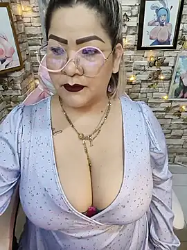 Snapshot of Dalessa_Bigtits chatting on 25, 5, 2026 Dalessa Bigtits online show from 25, 5, 2026
