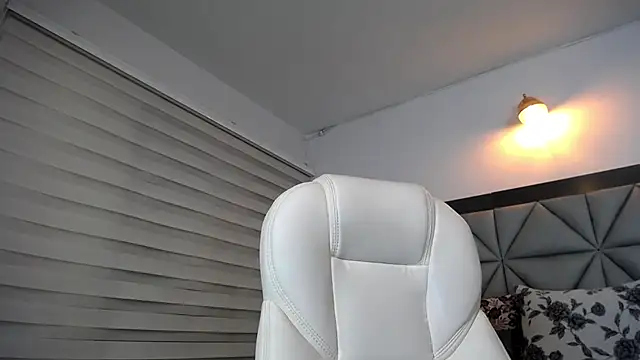 nana levy online show from 28, 1, 2025