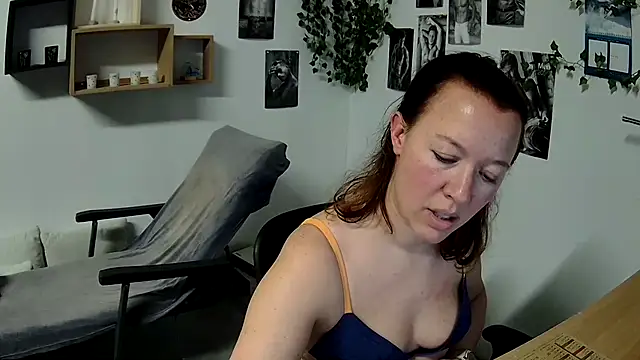 Snapshot of AnyaKrey@xh chatting on 9, 2, 2025 AnyaKreyxh online show from 9, 2, 2025