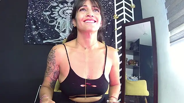 EvangelineCors online show from 15, 4, 2026