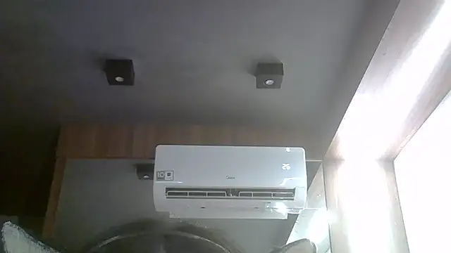 Skinny-Kitten online show from 14, 4, 2026