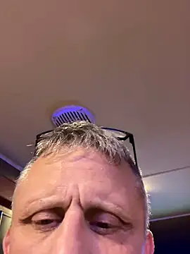 prekumstud online show from 2, 3, 2025